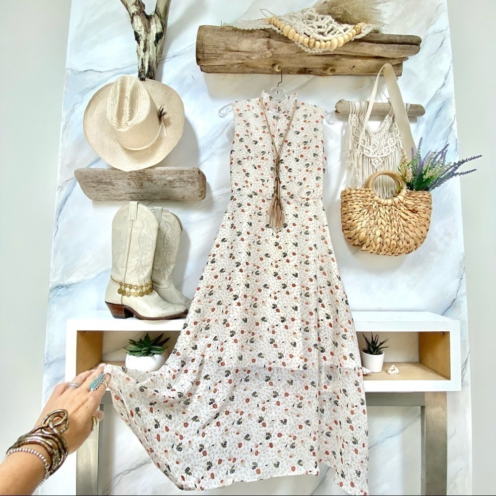 Sweet Prairie/country Maxi Vintage floral dress w retro/cottage core vibe